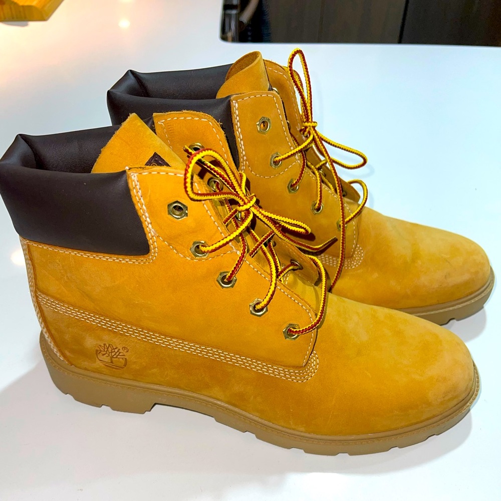 Timberland Boots (boys size 7, fits womens size 8.5-9)
